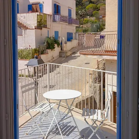 Appartement Alma Mari *
